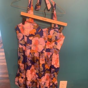 BOG collective dress size L, floral prints pink blues, yellows